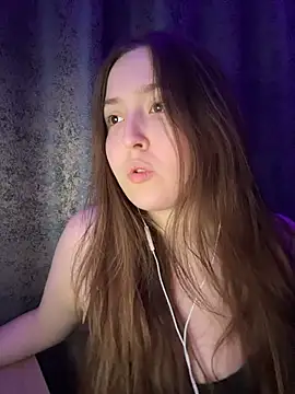 charmingggirl online show from April 26, 2026, 10:40 pm