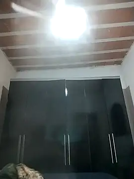 Snapshot of sigilo1027 chatting on April 4, 2026, 7:26 am sigilo1027 online show from April 4, 2026, 7:26 am