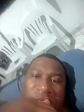 Snapshot of sigilo1027 chatting on April 7, 2026, 1:40 am sigilo1027 online show from April 7, 2026, 1:40 am