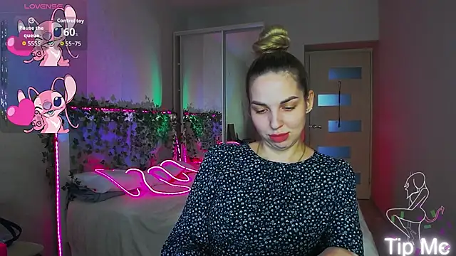 Snapshot of Alexandracandy chatting on May 11, 2026, 1:56 pm Alexandracandy online show from May 11, 2026, 1:56 pm