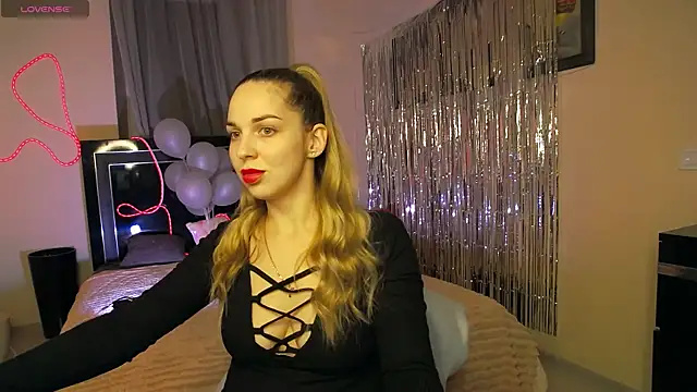 Snapshot of Alexandracandy chatting on April 3, 2026, 7:09 pm Alexandracandy online show from April 3, 2026, 7:09 pm