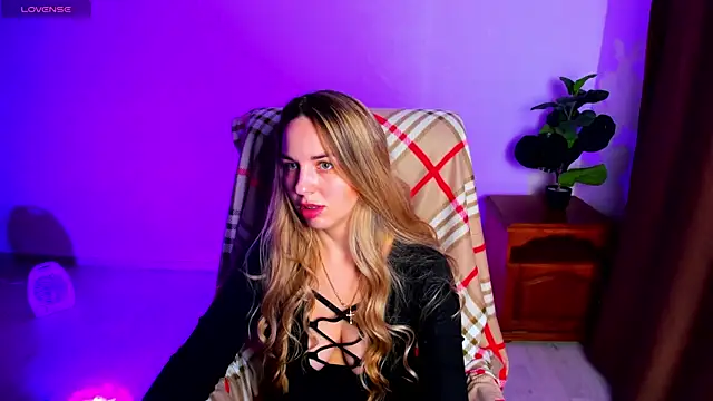 Snapshot of Alexandracandy chatting on April 2, 2026, 12:23 pm Alexandracandy online show from April 2, 2026, 12:23 pm