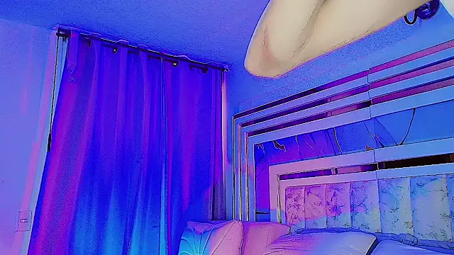 Snapshot of Amira_BabyHot chatting on April 4, 2026, 9:43 pm Amira BabyHot online show from April 4, 2026, 9:43 pm