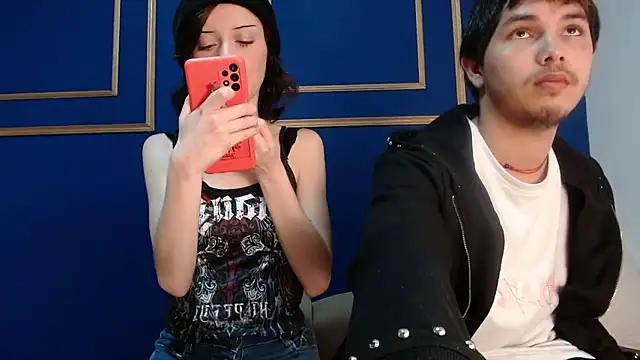 Snapshot of Fantasy-Dreams chatting on April 13, 2026, 1:48 pm Fantasy-Dreams online show from April 13, 2026, 1:48 pm
