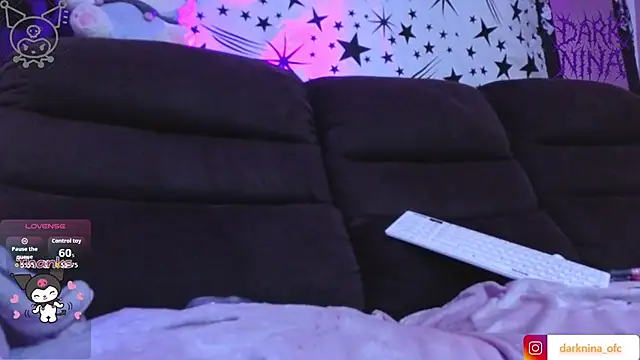 dark nina   online show from May 1, 2026, 2:16 am