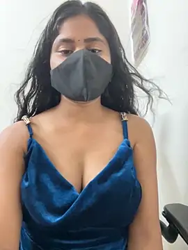 sexy-riyaa43 online show from April 28, 2026, 4:33 pm