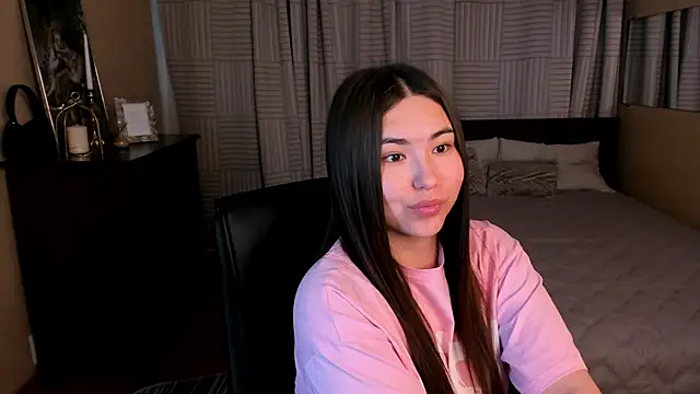 IceIcebabe  online show from May 10, 2026, 1:09 am
