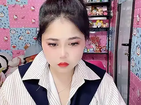 Snapshot of Nhanlu009 chatting on August 4, 2026, 1:04 pm Nhanlu009 online show from August 4, 2026, 1:04 pm