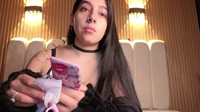 Melannyy V online show from March 20, 2026, 12:50 pm