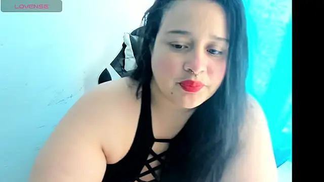 Atenea 19  online show from May 3, 2026, 5:16 pm