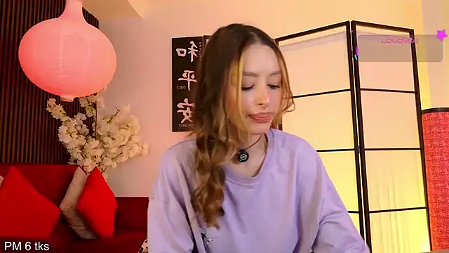 Snapshot of Elysia_carter chatting on May 6, 2026, 8:46 pm Elysia carter online show from May 6, 2026, 8:46 pm