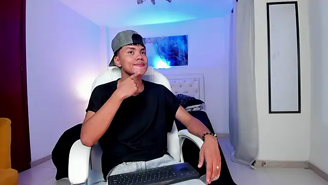 thiagosterling online show from May 7, 2026, 9:40 pm