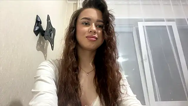 Snapshot of BigGallery chatting on March 20, 2026, 3:13 pm BigGallery online show from March 20, 2026, 3:13 pm