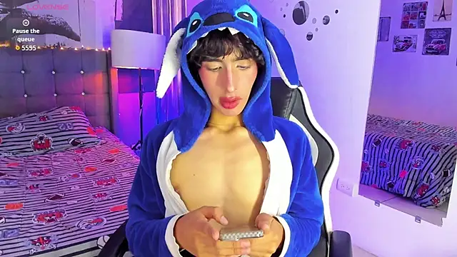 santy fox online show from March 28, 2026, 1:56 pm