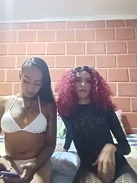 Snapshot of Isabella_Rosewood chatting on June 20, 2026, 12:59 am Isabella Rosewood online show from June 20, 2026, 12:59 am