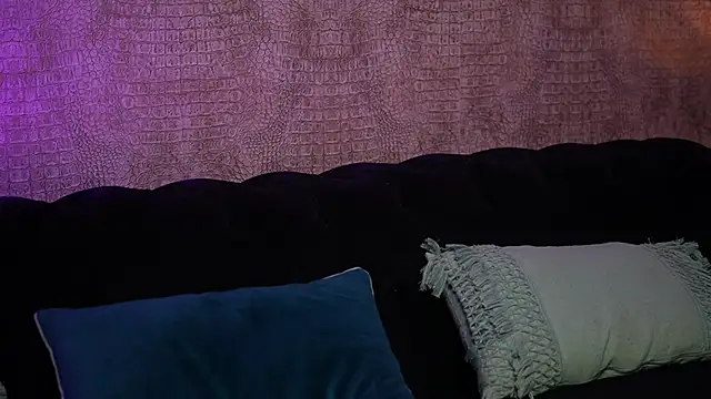 DaliaParis online show from April 26, 2026, 7:22 pm