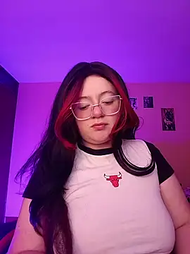 Snapshot of Gigi_hart7 chatting on May 4, 2026, 2:15 am Gigi hart7 online show from May 4, 2026, 2:15 am