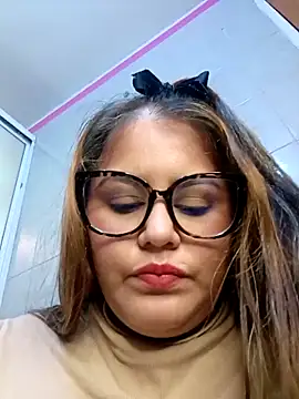 Snapshot of Bonny_rousse01 chatting on April 25, 2026, 1:41 pm Bonny rousse01 online show from April 25, 2026, 1:41 pm