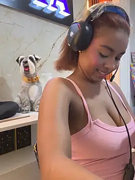 Snapshot of Kloe_rousse01 chatting on June 5, 2026, 6:52 am Kloe rousse01 online show from June 5, 2026, 6:52 am
