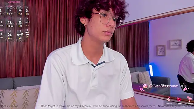 Snapshot of Oliver20__ chatting on July 21, 2026, 9:49 pm Oliver20 online show from July 21, 2026, 9:49 pm