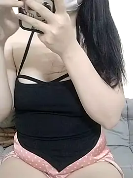 Snapshot of Man_Cheryy chatting on May 18, 2026, 4:45 pm Man Cheryy online show from May 18, 2026, 4:45 pm