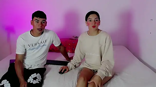 Snapshot of Nina_and_coby_ chatting on July 9, 2026, 1:32 pm Nina and coby online show from July 9, 2026, 1:32 pm