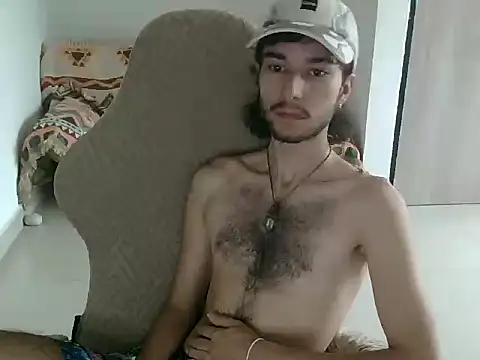 Snapshot of Adrien_polo chatting on April 8, 2026, 2:40 pm Adrien polo online show from April 8, 2026, 2:40 pm