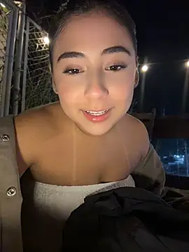 MelodyRey   online show from July 3, 2026, 1:01 am