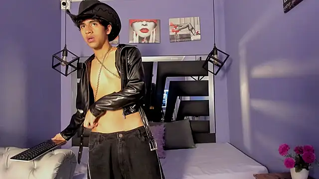 Snapshot of _ArchieBlu_ chatting on March 25, 2026, 5:07 am ArchieBlu online show from March 25, 2026, 5:07 am