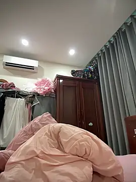   cherry-cute   online show from March 22, 2026, 6:59 am