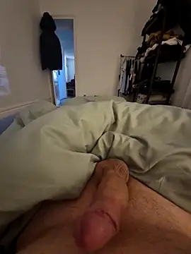 Snapshot of lolo0105 chatting on April 7, 2026, 5:53 am lolo0105 online show from April 7, 2026, 5:53 am