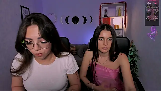 Snapshot of sara_musee chatting on May 7, 2026, 8:56 pm sara musee online show from May 7, 2026, 8:56 pm