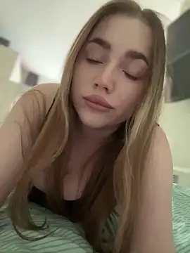 milana millka online show from March 19, 2026, 1:22 pm