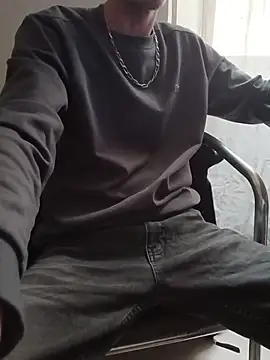 Skinboy06 online show from April 22, 2026, 11:28 am