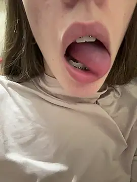 Snapshot of abiiiilpzz chatting on July 5, 2026, 12:48 am abiiiilpzz online show from July 5, 2026, 12:48 am