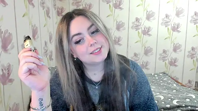 Snapshot of Agathameoww chatting on April 26, 2026, 1:14 am Agathameoww online show from April 26, 2026, 1:14 am