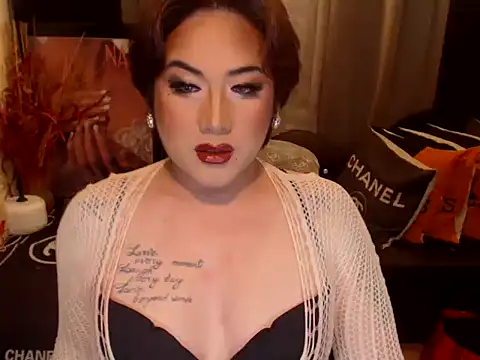 Snapshot of YourMistressAggy chatting on April 5, 2026, 6:03 pm YourMistressAggy online show from April 5, 2026, 6:03 pm