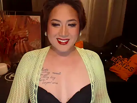 Snapshot of YourMistressAggy chatting on April 3, 2026, 5:52 pm YourMistressAggy online show from April 3, 2026, 5:52 pm