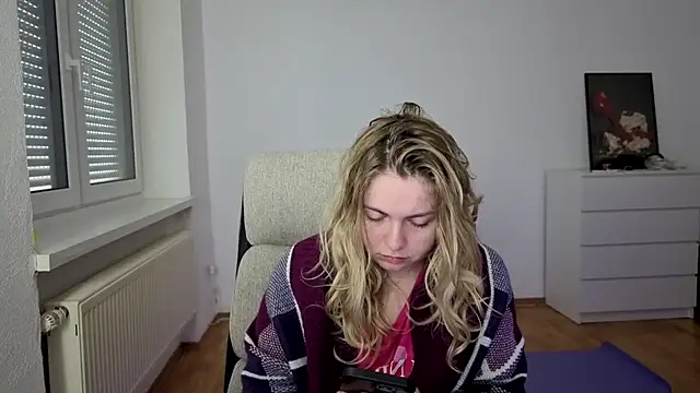 Snapshot of EvaKraz chatting on April 26, 2026, 9:39 am EvaKraz online show from April 26, 2026, 9:39 am