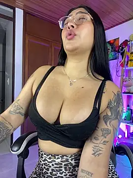 ami santos online show from April 28, 2026, 1:04 pm