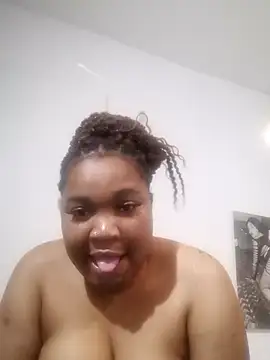 Snapshot of LaReina199991 chatting on April 21, 2026, 6:58 pm LaReina199991 online show from April 21, 2026, 6:58 pm