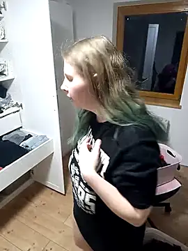 LinaMayer7 online show from March 26, 2026, 5:44 pm