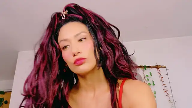 Snapshot of Ajua__Uva chatting on April 21, 2026, 10:38 pm Ajua Uva online show from April 21, 2026, 10:38 pm