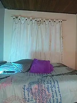 ROUSSE SINCLAIR online show from May 15, 2026, 11:58 pm