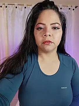 Snapshot of ROUSSE_SINCLAIR chatting on July 10, 2026, 10:10 pm ROUSSE SINCLAIR online show from July 10, 2026, 10:10 pm