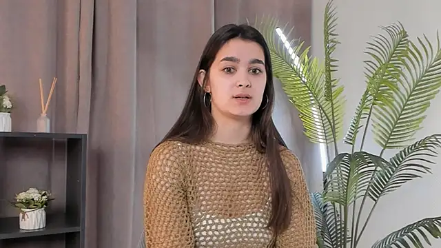 Snapshot of LuciKardos chatting on March 20, 2026, 12:28 pm LuciKardos online show from March 20, 2026, 12:28 pm