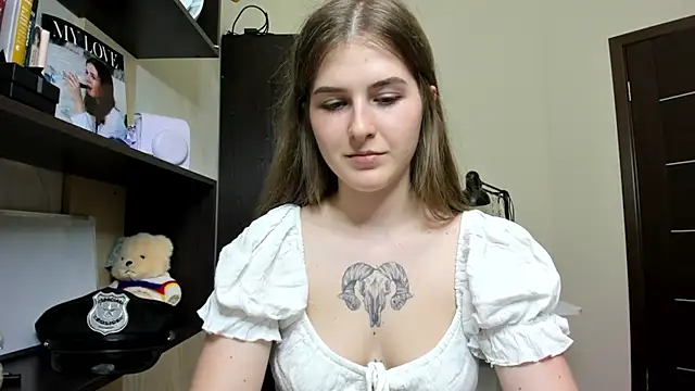 Snapshot of OhMyAlice chatting on May 20, 2026, 6:16 pm OhMyAlice online show from May 20, 2026, 6:16 pm