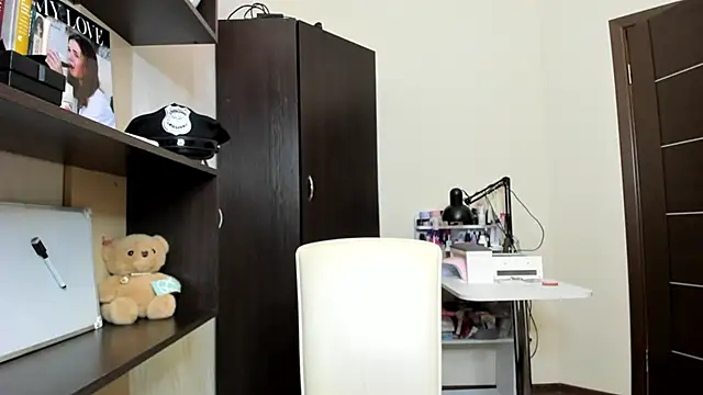 Snapshot of OhMyAlice chatting on June 22, 2026, 7:22 pm OhMyAlice online show from June 22, 2026, 7:22 pm