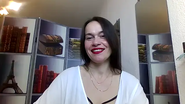Selena Moo online show from April 27, 2026, 8:12 am