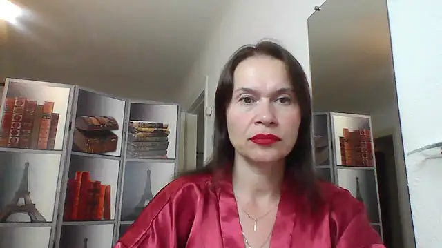 Snapshot of Selena_Moo chatting on June 25, 2026, 3:17 pm Selena Moo online show from June 25, 2026, 3:17 pm